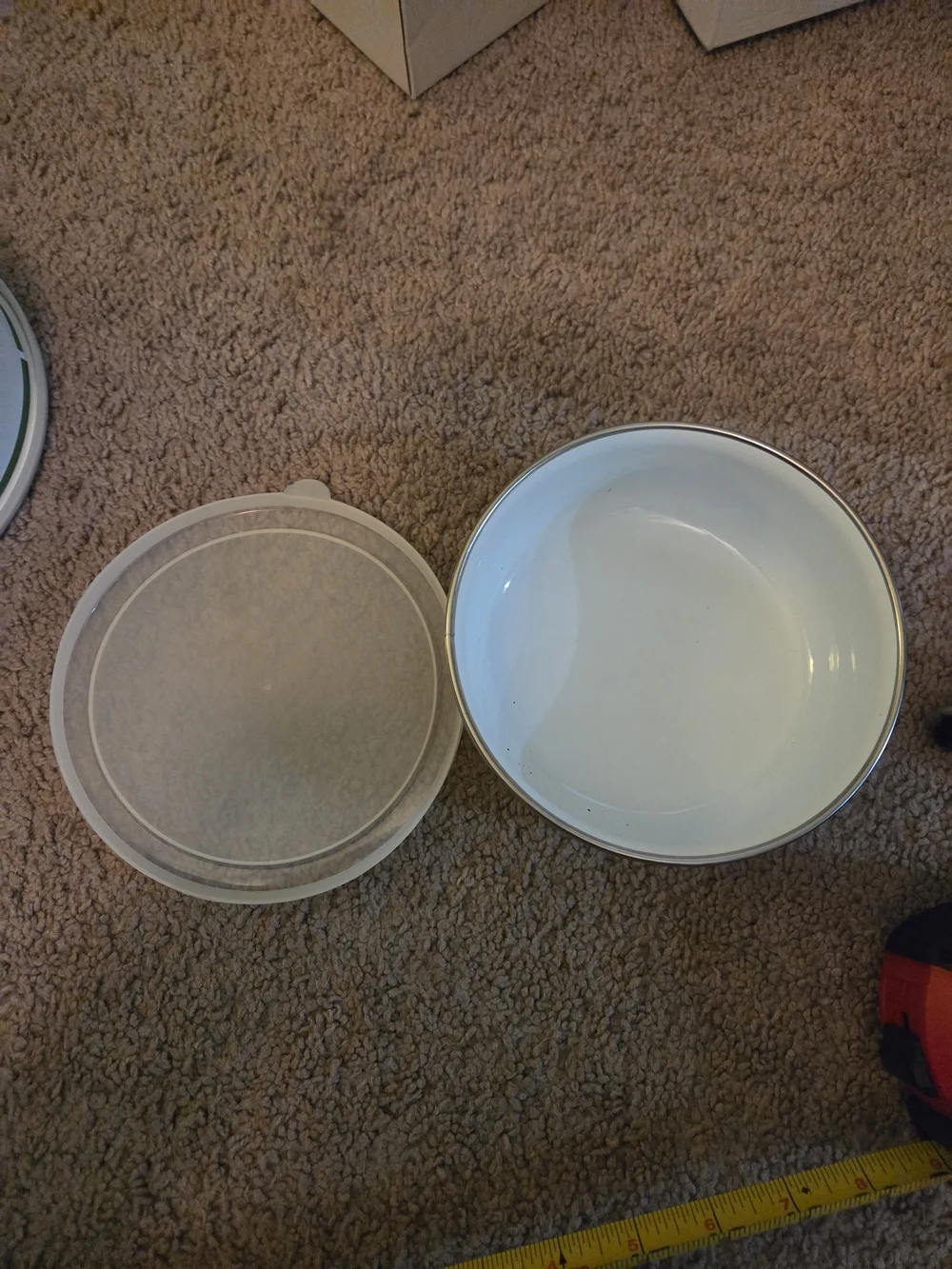Vintage Enamel Stackable Holiday Holly Mixing Bowls with Lids - White and Green